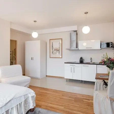 Hotel apartamentowy Stepono 3*